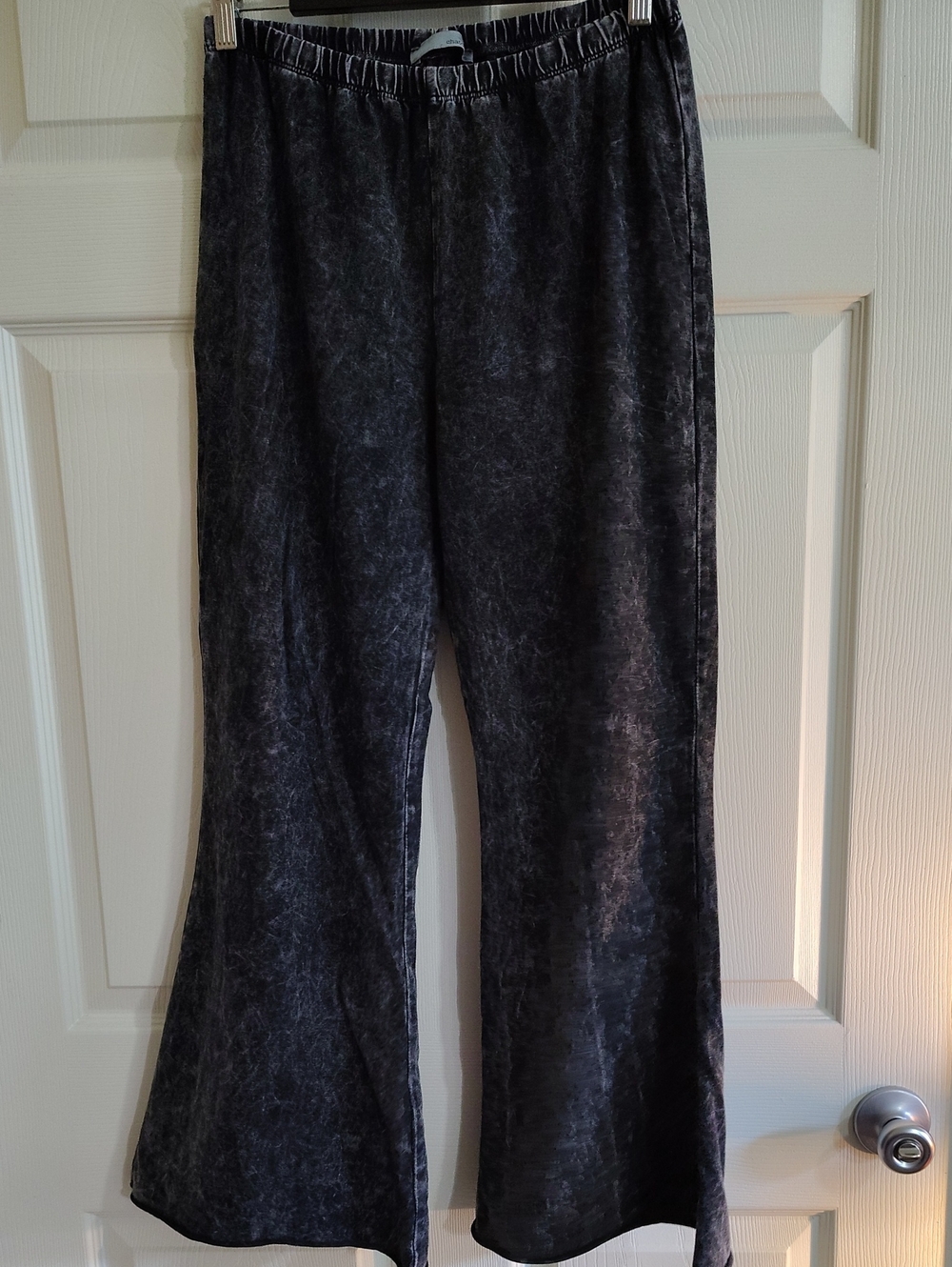 Chatoyant Black Mineral-Wash Wide-Leg Pants